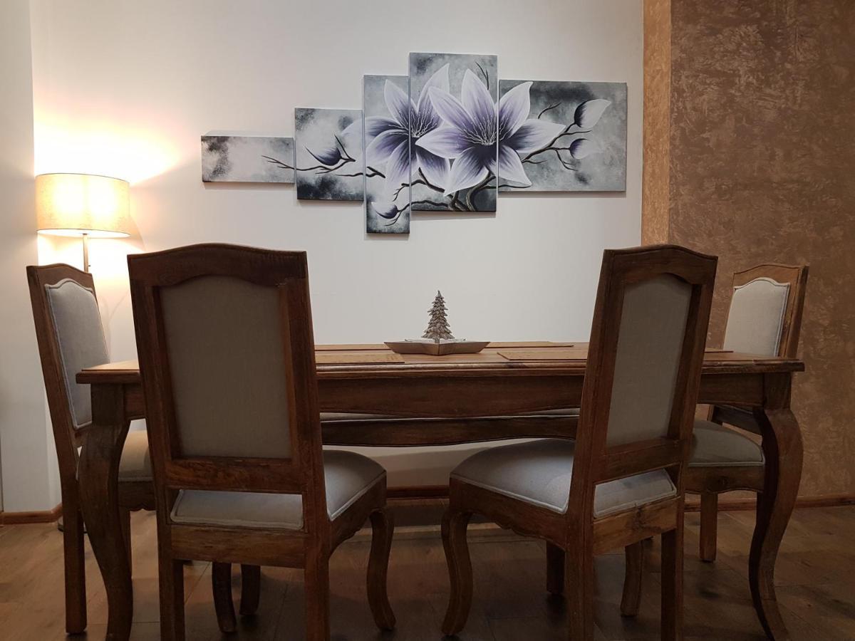 Flowers In The Attic Zywiec